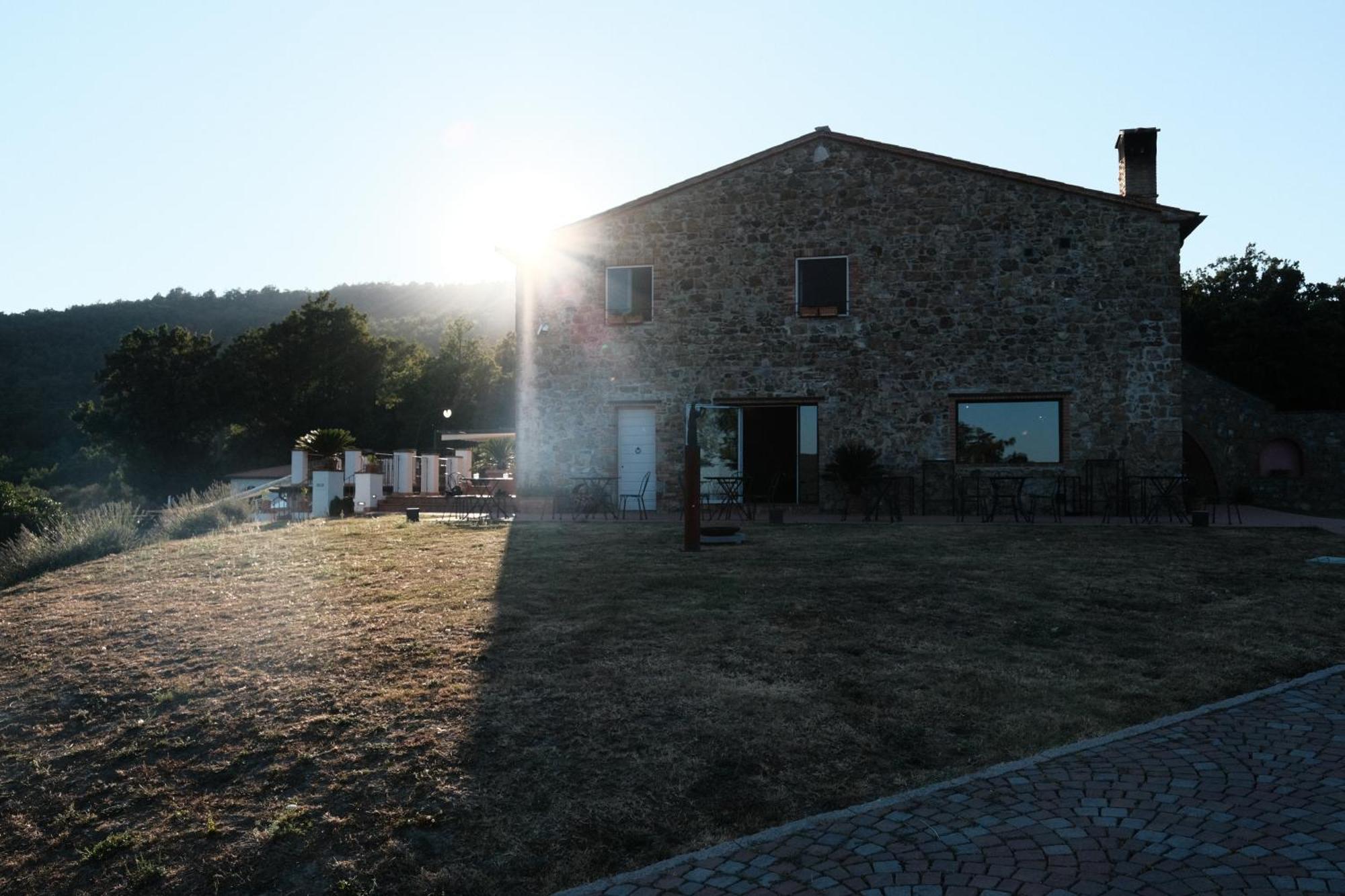 Vin Hotel - Wine Resort And Agriturismo Montieri Exterior foto